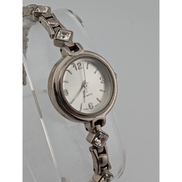 Avon 2005 Sparkling Bracelet Watch 22mm Case Silver 6.75" Band- New Battery - Picture 2 of 9